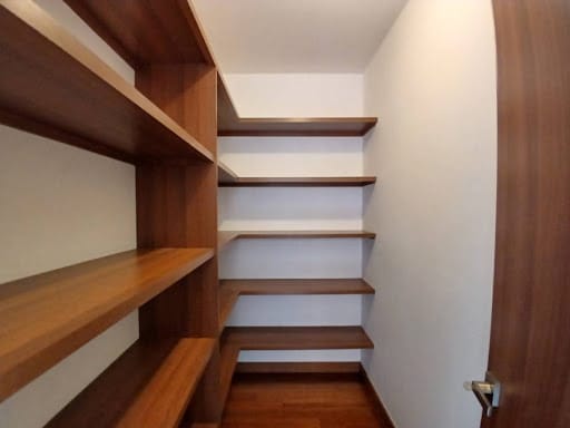 Casa de 3 alcobas en arriendo en Santa Catalina, Envigado, 228 m² · foto 10 de 24