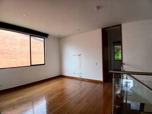 Casa de 3 alcobas en arriendo en Santa Catalina, Envigado, 228 m² · foto 13 de 24