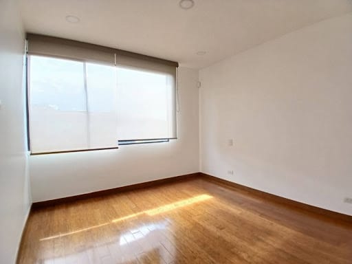 Casa de 3 alcobas en arriendo en Santa Catalina, Envigado, 228 m² · foto 17 de 24