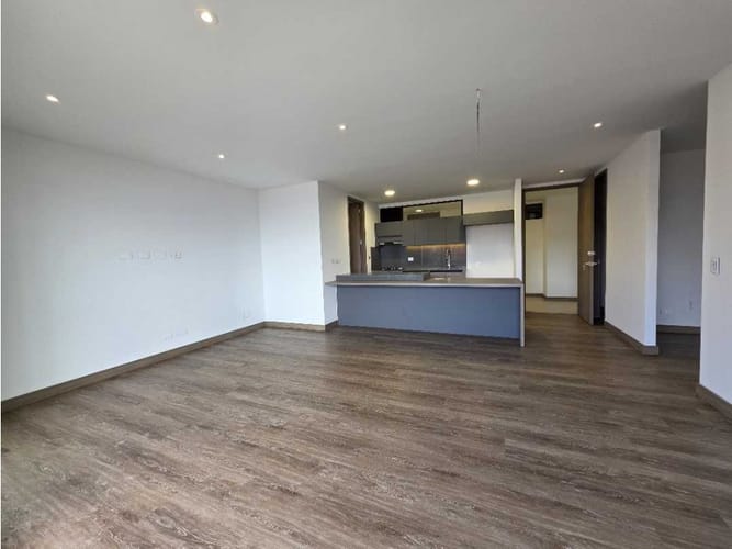 Apartamento de 2 alcobas en venta en Los Balsos, Medellín, 106 m² · foto 5 de 21