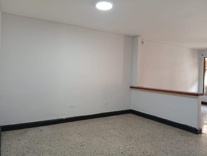Casa de 3 alcobas en arriendo en Santa Fe, Medellín, 110 m² · foto 4 de 14