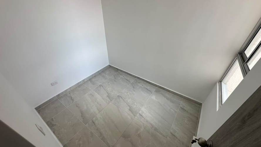 Apartamento de 3 alcobas en venta en Urbanizacion Balcones De Provenza, Girón, 52 m² · foto 16 de 19