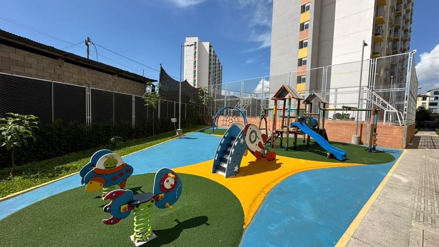 Apartamento de 3 alcobas en venta en Urbanizacion Balcones De Provenza, Girón, 52 m² · foto 3 de 19