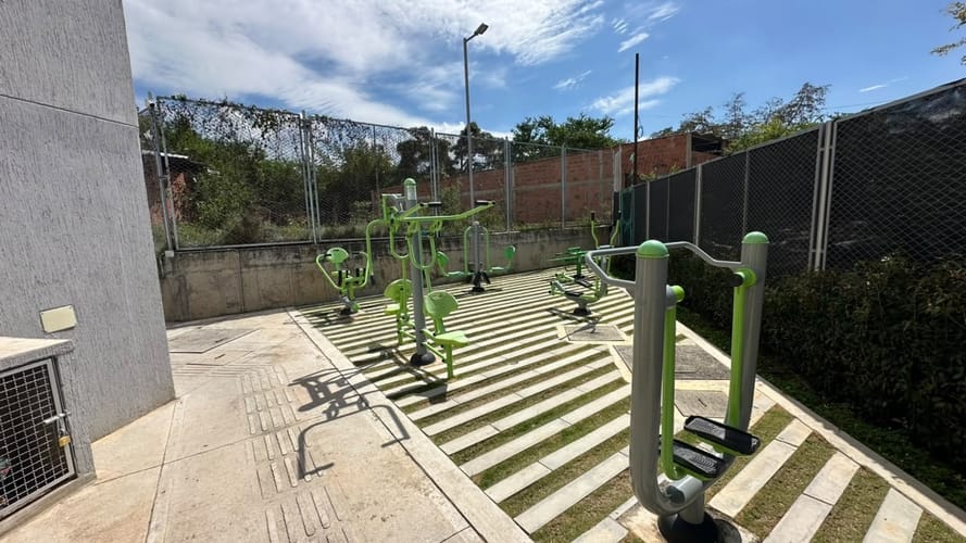Apartamento de 3 alcobas en venta en Urbanizacion Balcones De Provenza, Girón, 52 m² · foto 7 de 19