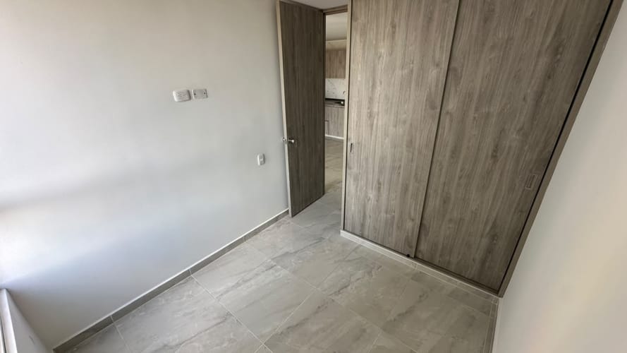 Apartamento de 3 alcobas en venta en Urbanizacion Balcones De Provenza, Girón, 52 m² · foto 13 de 19