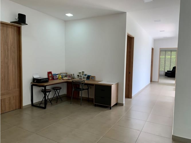 Casa de 3 alcobas en venta en Cerritos, Pereira, 275 m² · foto 11 de 22