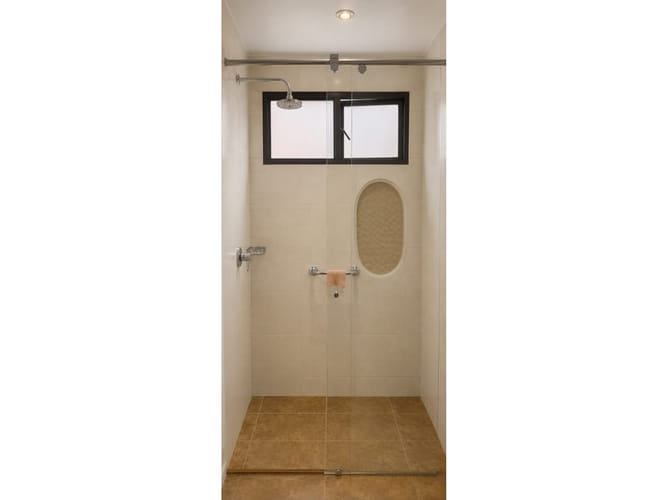 Apartamento de 3 alcobas en venta en Los Rosales, Bogotá, 209 m² · foto 9 de 24