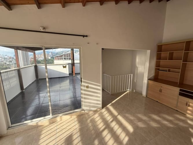 Apartamento de 4 alcobas en arriendo en Lagos Del Cacique, Bucaramanga, 132 m² · foto 5 de 14