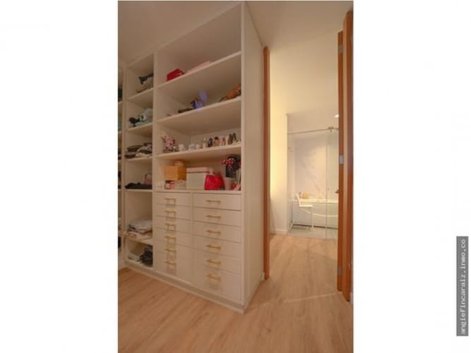 Apartamento de 3 alcobas en venta en Usaquen, Bogotá, 176 m² · foto 3 de 24