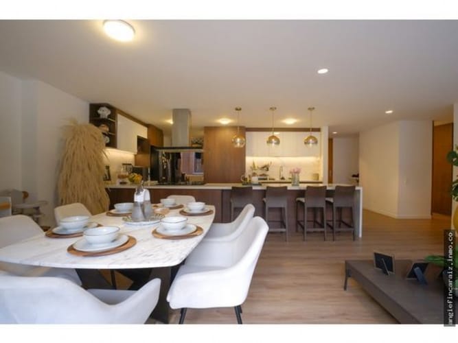Apartamento de 3 alcobas en venta en Usaquen, Bogotá, 176 m² · foto 19 de 24