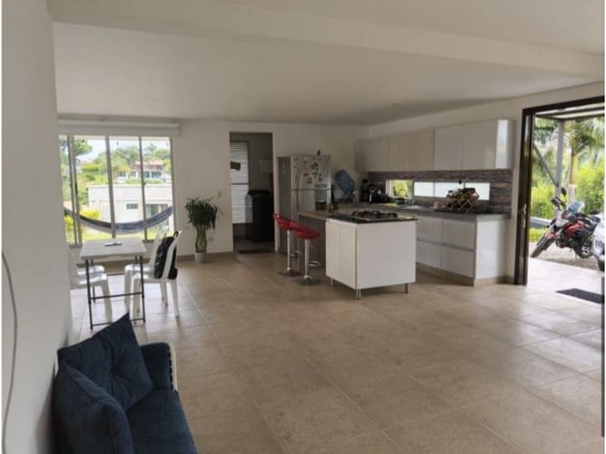Casa de 4 alcobas en venta en Condina, Pereira, 255 m² · foto 4 de 10