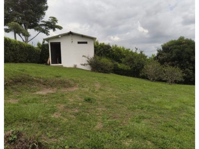 Casa de 4 alcobas en venta en Condina, Pereira, 255 m² · foto 9 de 10
