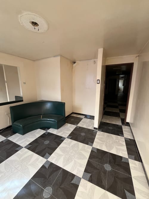 Casa de 5 alcobas en venta en Venecia, Bogotá, 350 m² · foto 5 de 10