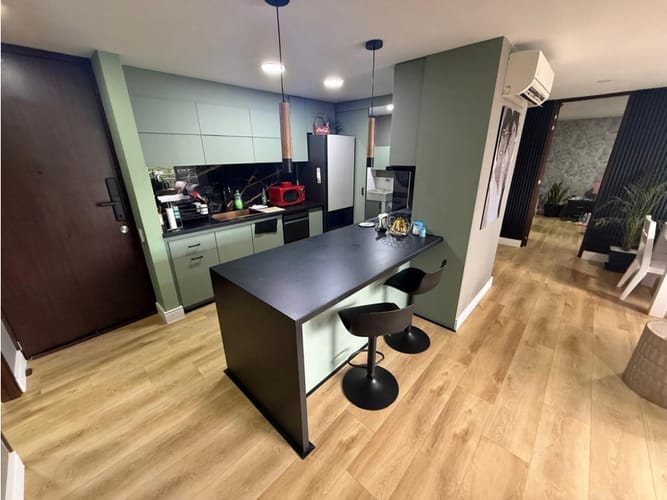 Apartamento de 2 alcobas en venta en El Poblado, Medellín, 111 m² · foto 4 de 17