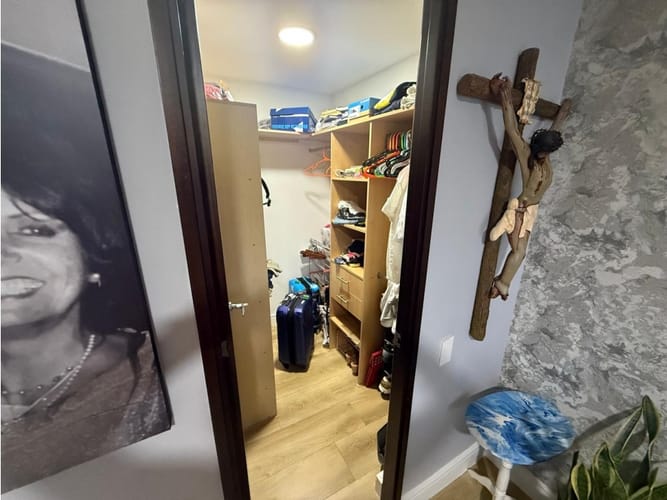 Apartamento de 2 alcobas en venta en El Poblado, Medellín, 111 m² · foto 8 de 17