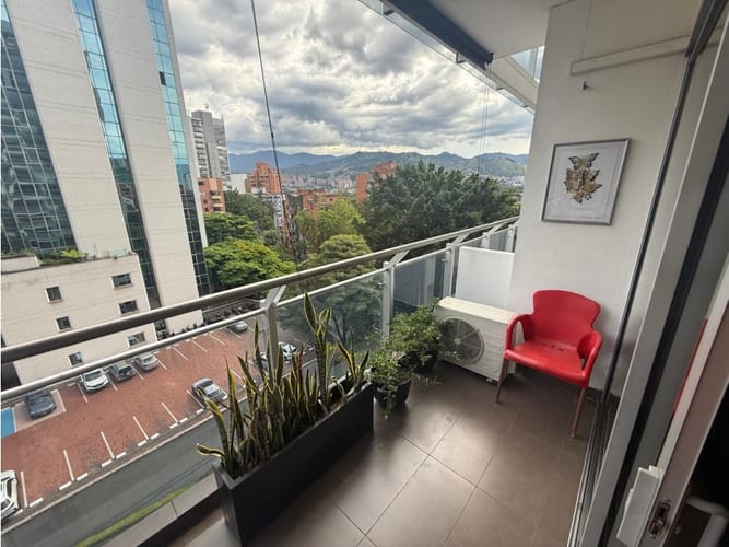 Apartamento de 2 alcobas en venta en El Poblado, Medellín, 111 m² · foto 11 de 17