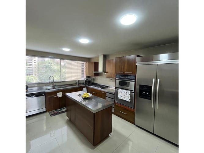 Apartamento de 3 alcobas en venta en Las Lomas, Medellín, 305 m² · foto 6 de 10