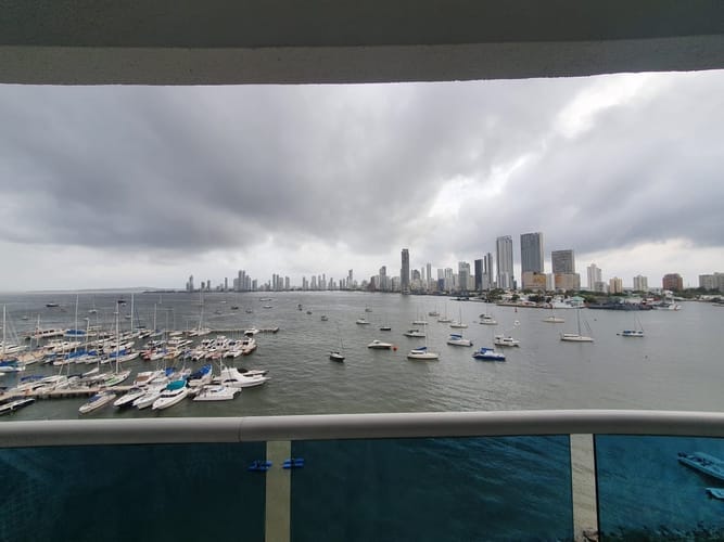 Apartamento de 3 alcobas en arriendo en Manga, Cartagena, 213 m² · foto 3 de 24