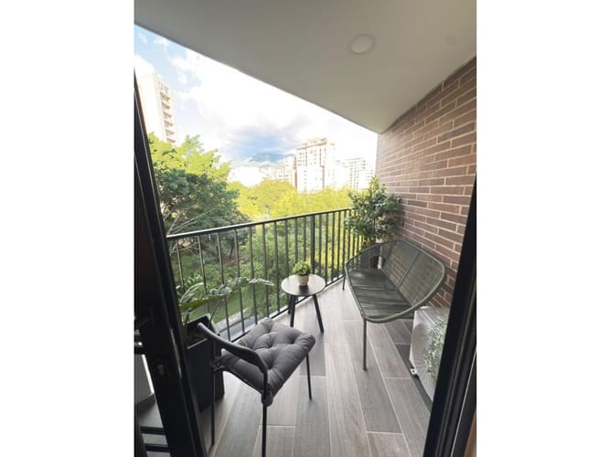 Apartaestudio en venta en Conquistadores, Medellín, 28 m² · foto 19 de 24