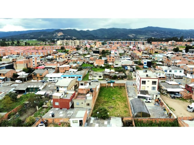 Lote en venta en Capellania, Cajicá, 680 m² · foto 3 de 6