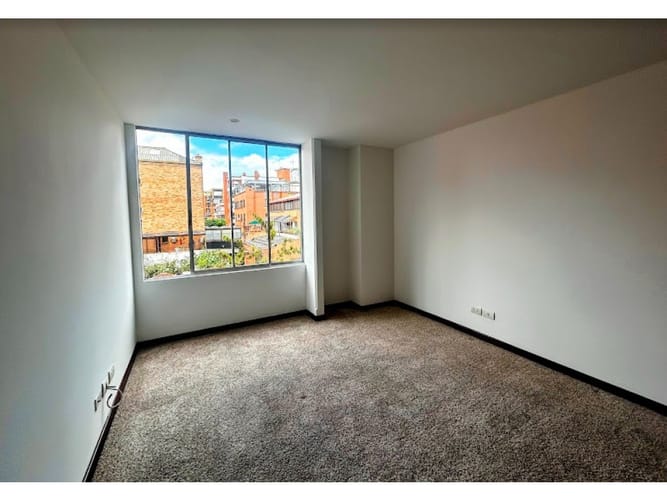 Apartamento de 3 alcobas en venta en Santa Barbara Occidental, Bogotá, 161 m² · foto 7 de 22