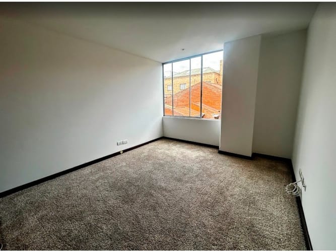 Apartamento de 3 alcobas en venta en Santa Barbara Occidental, Bogotá, 161 m² · foto 11 de 22