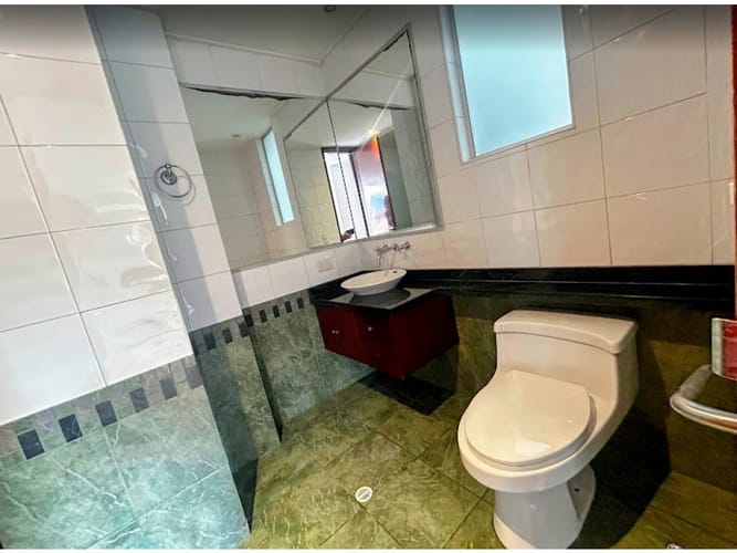 Apartamento de 3 alcobas en venta en Santa Barbara Occidental, Bogotá, 161 m² · foto 13 de 22