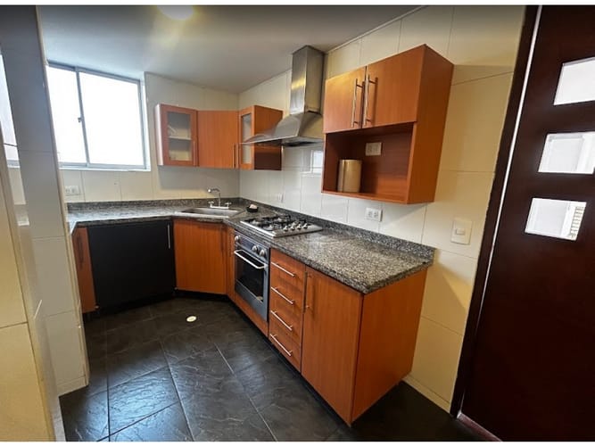 Apartamento de 3 alcobas en venta en Santa Barbara Occidental, Bogotá, 161 m² · foto 17 de 22