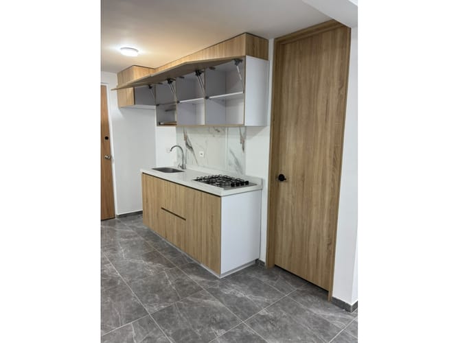 Apartaestudio en venta en Fontibon, Bogotá, 28 m² · foto 2 de 13