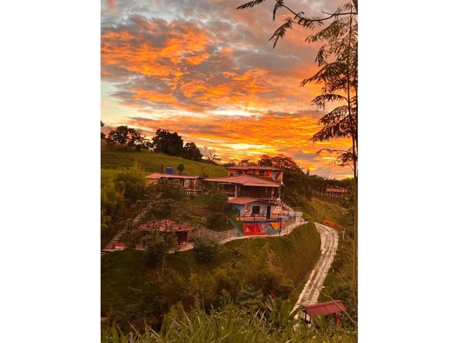 Finca en venta en Evaristo Garcia, Pereira, 750 m² · foto 2 de 24