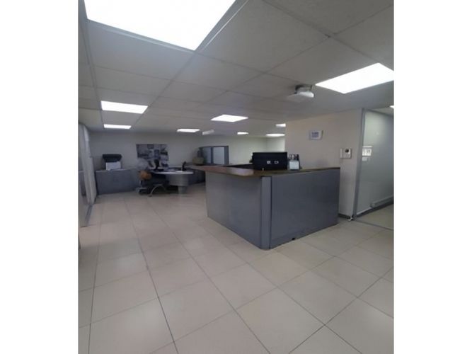 Local en venta en El Centro, Manizales, 1056 m² · foto 4 de 13