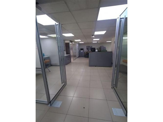 Local en venta en El Centro, Manizales, 1056 m² · foto 5 de 13