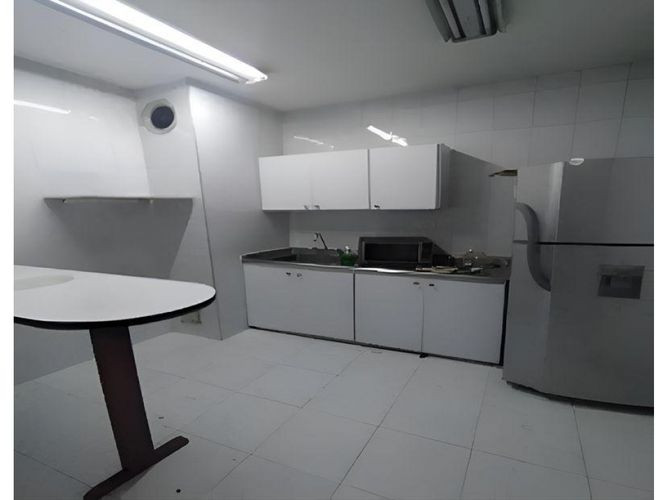 Local en venta en El Centro, Manizales, 1056 m² · foto 12 de 13