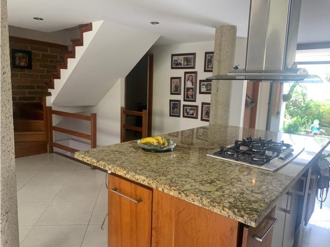 Casa de 3 alcobas en venta en Vegas De La Doctora, Sabaneta, 217 m² · foto 3 de 24