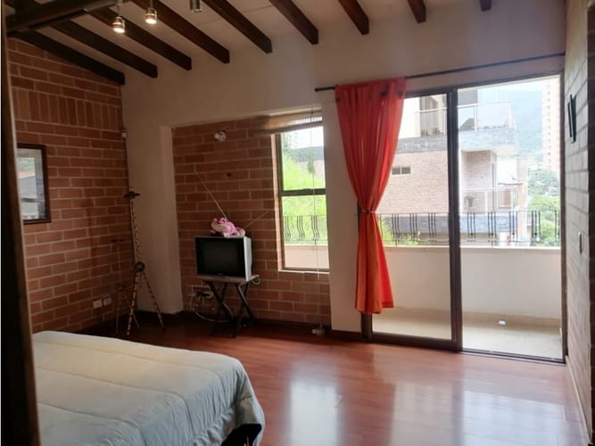 Casa de 3 alcobas en venta en Vegas De La Doctora, Sabaneta, 217 m² · foto 5 de 24