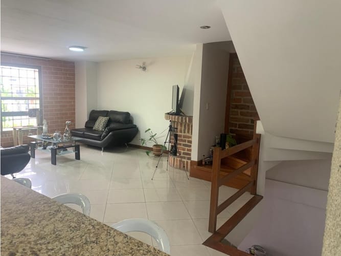 Casa de 3 alcobas en venta en Vegas De La Doctora, Sabaneta, 217 m² · foto 15 de 24