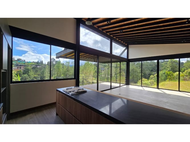 Casa de 4 alcobas en venta en El Retiro, 270 m² · foto 5 de 24