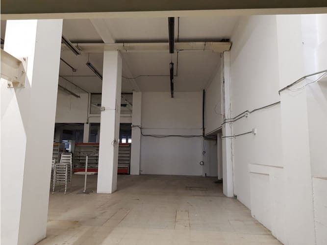Local en venta en El Centro, Manizales, 2413 m² · foto 3 de 16