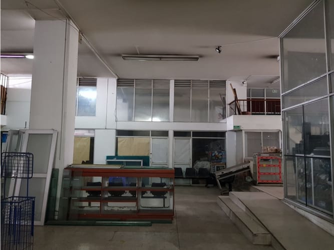 Local en venta en El Centro, Manizales, 2413 m² · foto 5 de 16