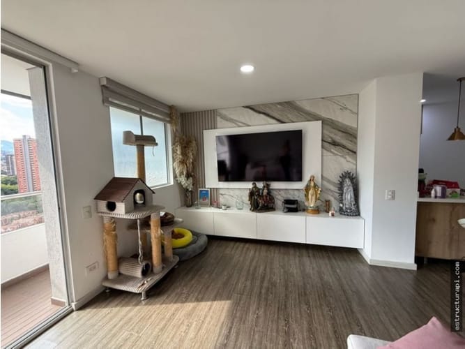 Apartamento de 3 alcobas en venta en Castilla, Medellín, 111 m² · foto 5 de 16
