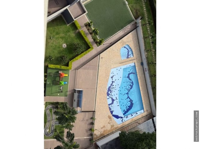 Apartamento de 3 alcobas en venta en Castilla, Medellín, 111 m² · foto 15 de 16