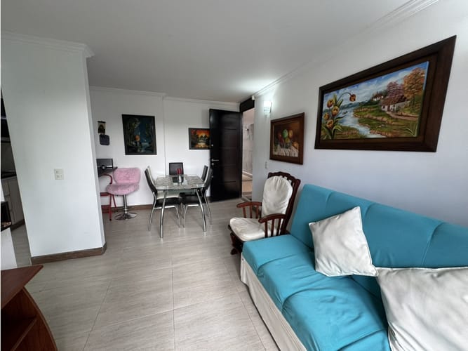 Apartamento de 3 alcobas en venta en Kennedy, Girardot, 70 m² · foto 2 de 14
