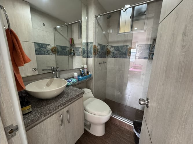 Apartamento de 3 alcobas en venta en Kennedy, Girardot, 70 m² · foto 5 de 14