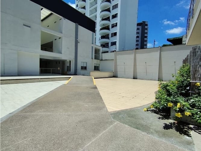 Apartamento de 1 alcoba en venta en Alamos, Pereira, 45 m² · foto 3 de 8