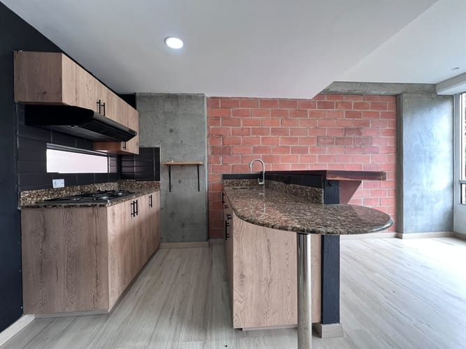 Apartamento de 1 alcoba en arriendo en Lalinde, Medellín, 67 m² · foto 4 de 11