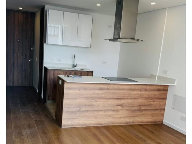 Apartamento de 1 alcoba en venta en Cedritos, Bogotá, 56 m² · foto 4 de 12