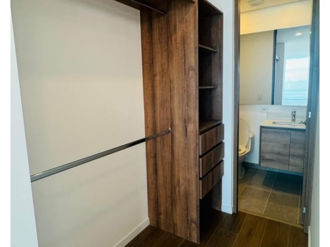 Apartamento de 1 alcoba en venta en Cedritos, Bogotá, 56 m² · foto 8 de 12