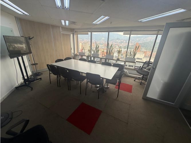 Oficina en venta en La Candelaria, Medellín, 74 m² · foto 3 de 11