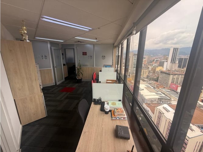 Oficina en venta en La Candelaria, Medellín, 74 m² · foto 6 de 11