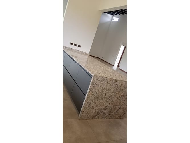 Casa de 5 alcobas en venta en Cruces, Armenia, 420 m² · foto 8 de 24
